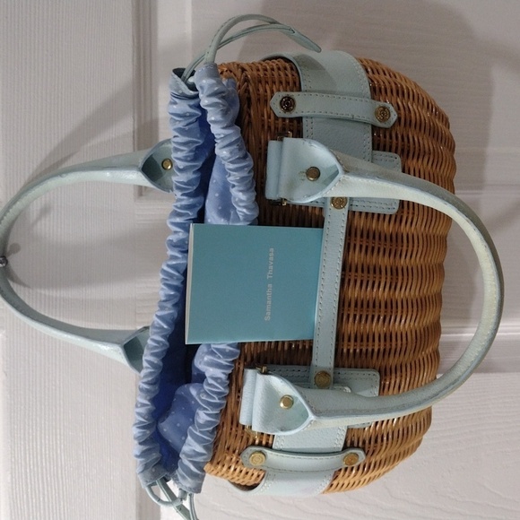 Samantha Thavasa Yellow Straw and Blue Leather Rattan Bag, Drawstring Handbag - Picture 13 of 14